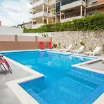 With Private Swimming Pool * Podstrana
